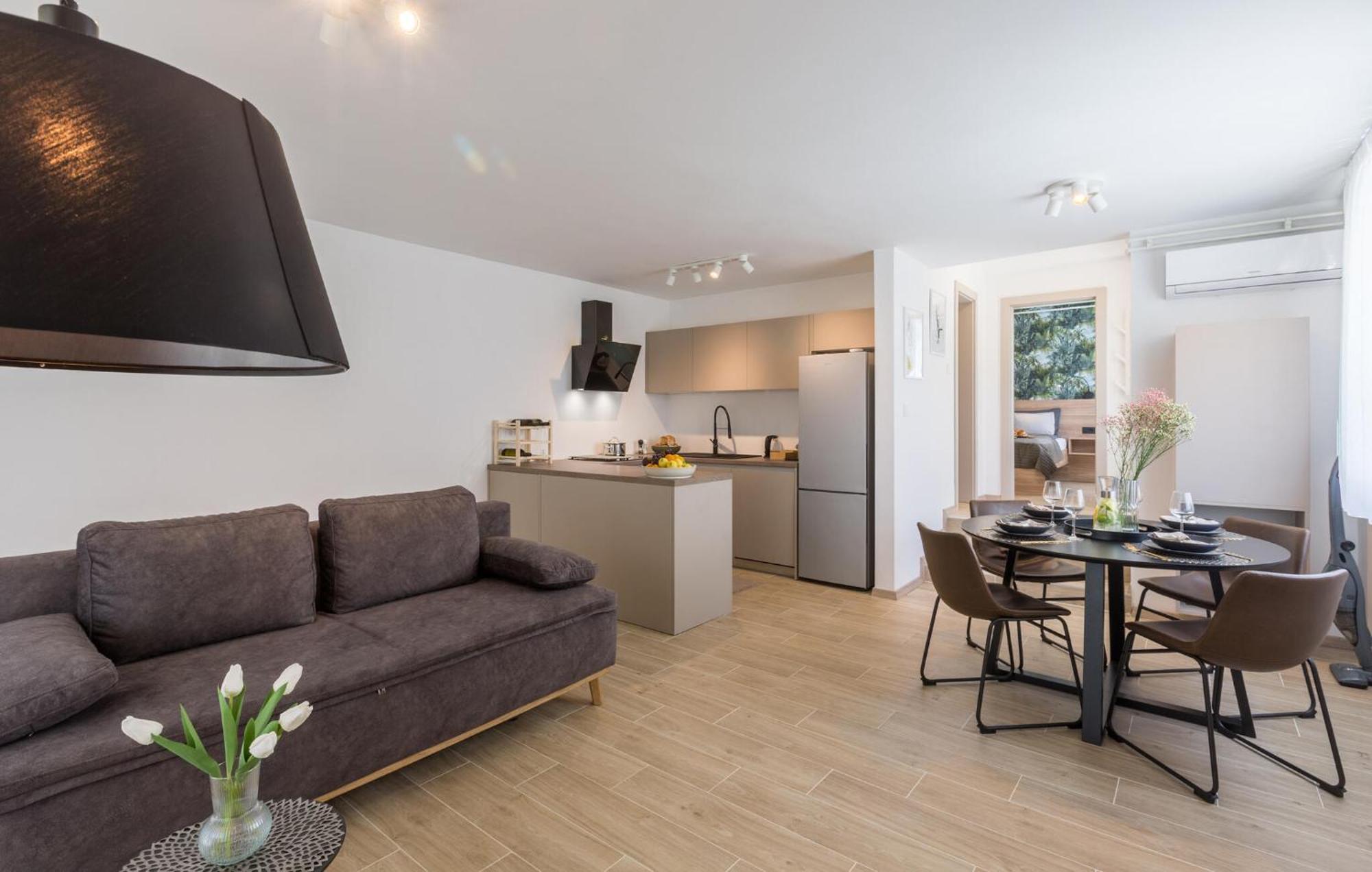 1 Bedroom Beautiful Apartment In Porec Exterior photo